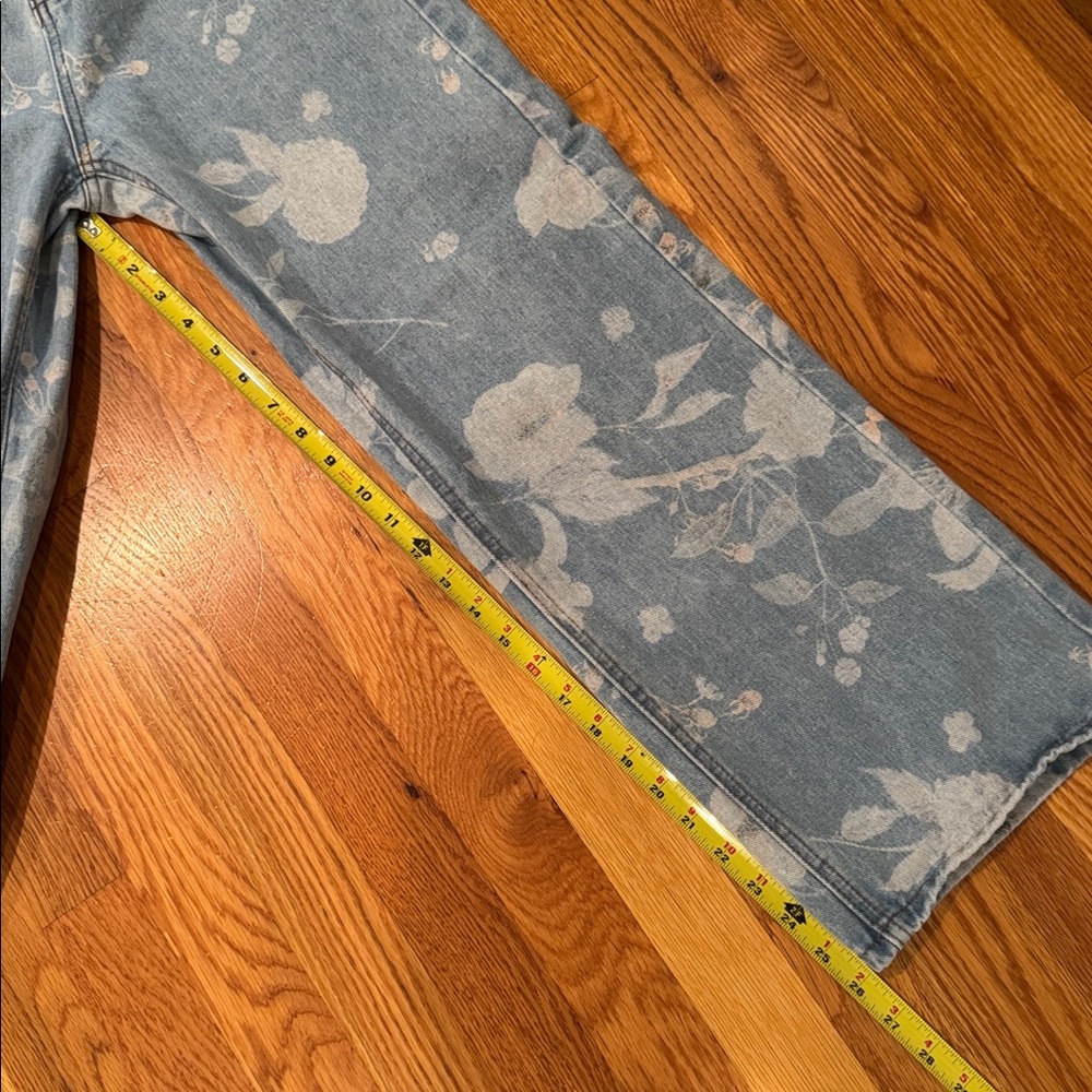 Floral Patterned Blue Jeans - Picture 7 of 9